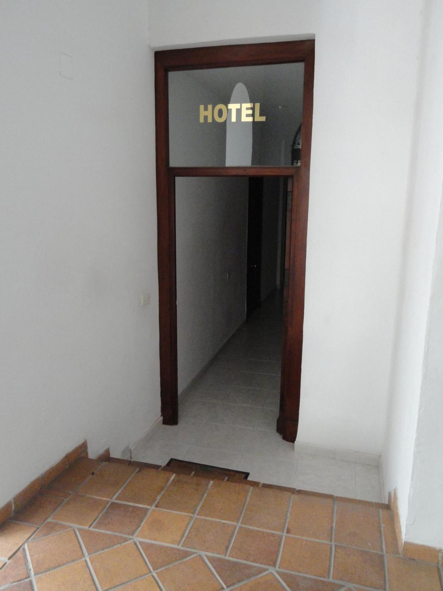 Hotel El Coloso Jerez de la Frontera Kültér fotó